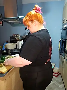 Snapshot of bbw_olive_peach chatting on 02/23/25, 04:35 bbw olive peach online show from 02/23/25, 04:35