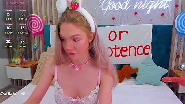 Snapshot of Emilly_Hart chatting on 10/27/25, 02:48 Emilly Hart online show from 10/27/25, 02:48