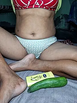 Priya Bong online show from 10/17/25, 02:59