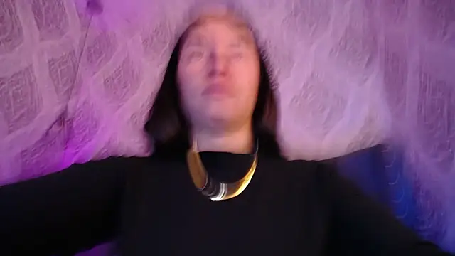 Snapshot of AnnaliOlsenX chatting on 10/04/25, 03:26 AnnaliOlsenX online show from 10/04/25, 03:26