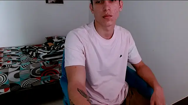 deividcloud36 online show from 10/10/25, 03:22