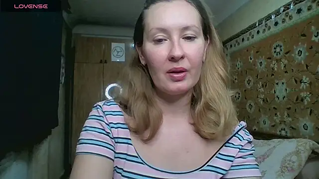 AnnaXLovers online show from 11/20/25, 12:27