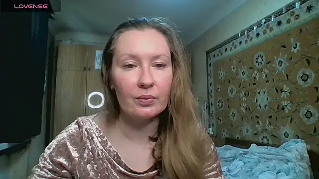 AnnaXLovers online show from 04/25/26, 01:25