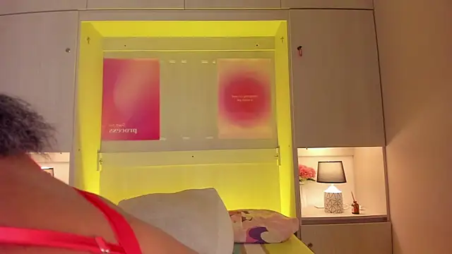 tamaraa smiith online show from 04/23/26, 07:38