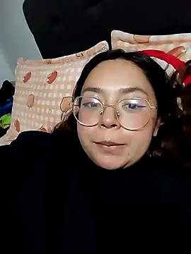 Peach-Lawrence online show from 12/05/24, 01:14