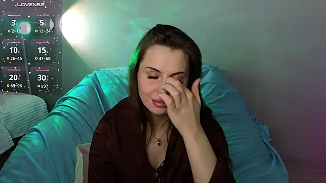 Snapshot of Aisha_Riley chatting on 09/12/25, 03:23 Aisha Riley online show from 09/12/25, 03:23