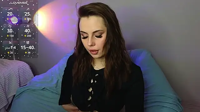 Snapshot of Aisha_Riley chatting on 09/30/25, 02:11 Aisha Riley online show from 09/30/25, 02:11
