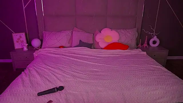 SusieWood online show from 02/28/26, 09:05