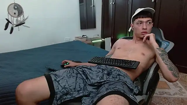 aaron blug online show from 01/05/26, 05:27