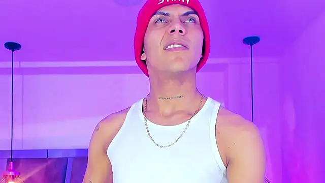 Snapshot of visaelX chatting on 01/27/25, 03:37 visaelX online show from 01/27/25, 03:37