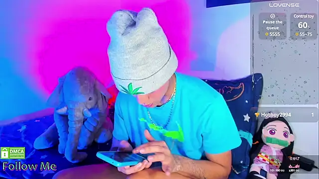 Snapshot of visaelX chatting on 03/11/25, 12:50 visaelX online show from 03/11/25, 12:50