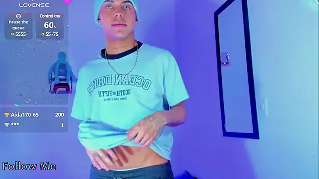 Snapshot of visaelX chatting on 03/15/25, 02:23 visaelX online show from 03/15/25, 02:23