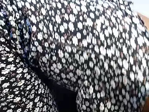 DarkBerry8 online show from 11/25/25, 08:36