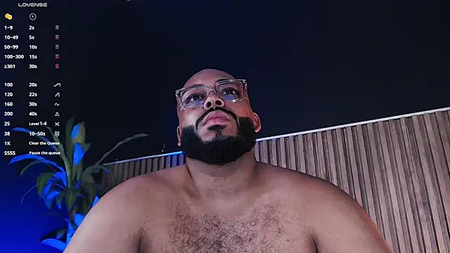 Snapshot of DilanJonnes_ chatting on 01/17/25, 08:44 DilanJonnes  online show from 01/17/25, 08:44