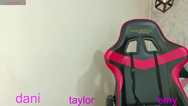 emy 0 online show from 04/23/26, 01:35