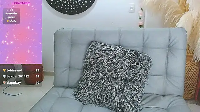 Isabelhot1 online show from 02/12/25, 07:24