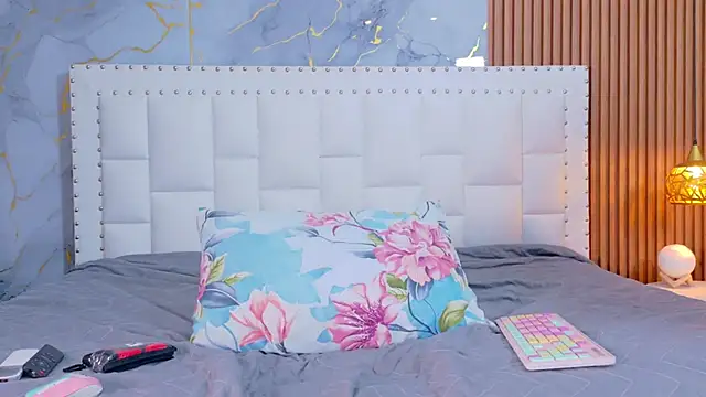 indianschoolgirl online show from 12/04/25, 08:06