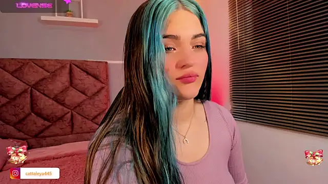 cattaleya    online show from 12/15/24, 03:45