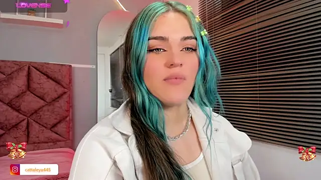 cattaleya    online show from 12/19/24, 03:29