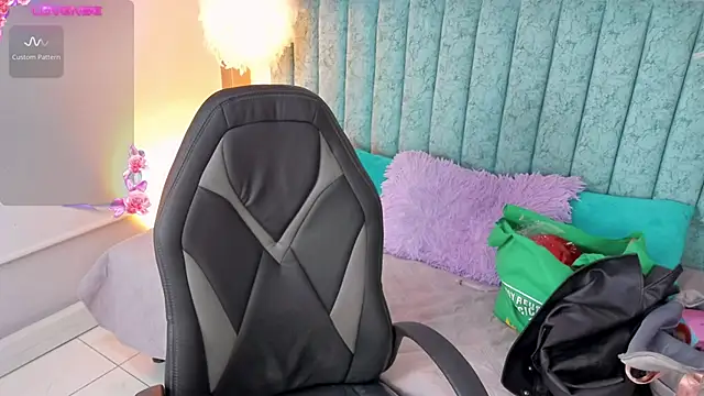 cattaleya    online show from 09/09/25, 03:06