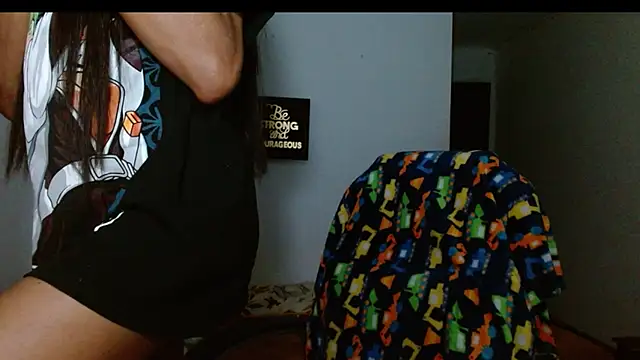 carolinemiller7 online show from 02/13/25, 09:51