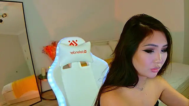 Snapshot of AsukaLin chatting on 02/12/25, 02:10 AsukaLin online show from 02/12/25, 02:10