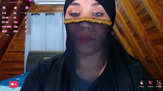 Snapshot of AmbarBurhan chatting on 11/20/25, 06:18 AmbarBurhan online show from 11/20/25, 06:18