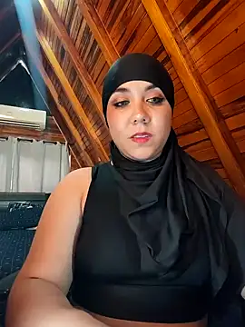 Snapshot of AmbarBurhan chatting on 02/20/26, 04:07 AmbarBurhan online show from 02/20/26, 04:07