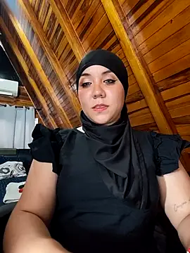 Snapshot of AmbarBurhan chatting on 02/21/26, 04:08 AmbarBurhan online show from 02/21/26, 04:08