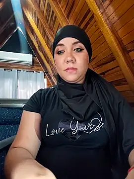 Snapshot of AmbarBurhan chatting on 02/28/26, 03:57 AmbarBurhan online show from 02/28/26, 03:57