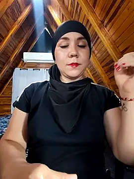 AmbarBurhan online show from 04/18/26, 07:58