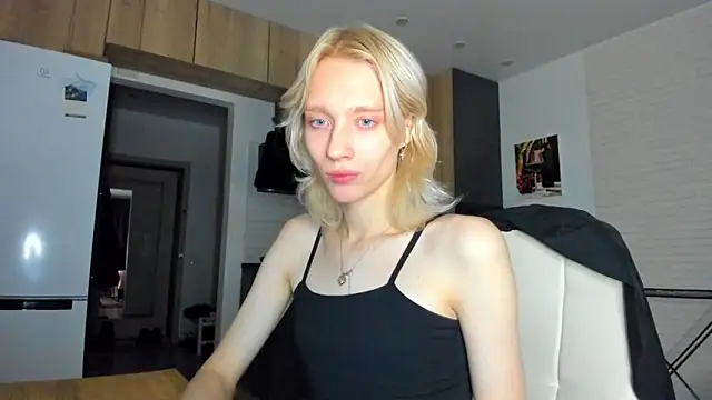  Alice Kitty online show from 12/01/25, 06:35