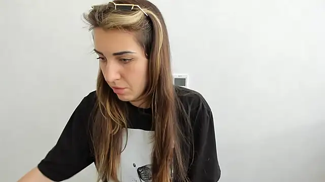 Summmmersky online show from 03/22/25, 11:53