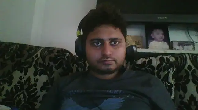 Snapshot of RyanHoran69@xh chatting on 12/22/24, 06:17 RyanHoran69xh online show from 12/22/24, 06:17