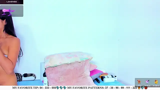 AriannaLewiis online show from 04/07/26, 12:38