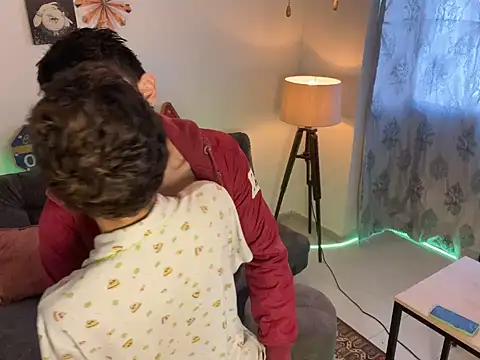 MyLatinHotBoys online show from 12/28/24, 03:37