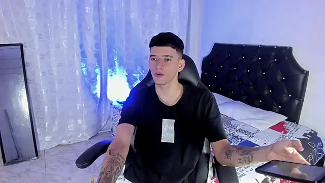 FrannBoy online show from 03/10/25, 07:18