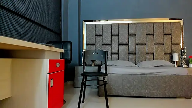 Snapshot of Matureyulyet chatting on 11/04/25, 08:52 Matureyulyet online show from 11/04/25, 08:52