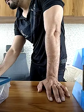 indianguy89 online show from 04/04/26, 05:49