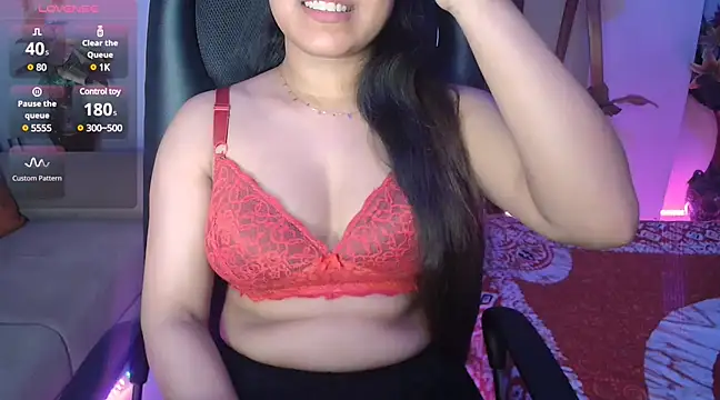 Most-Beautiful-Queen online show from 03/18/25, 07:20