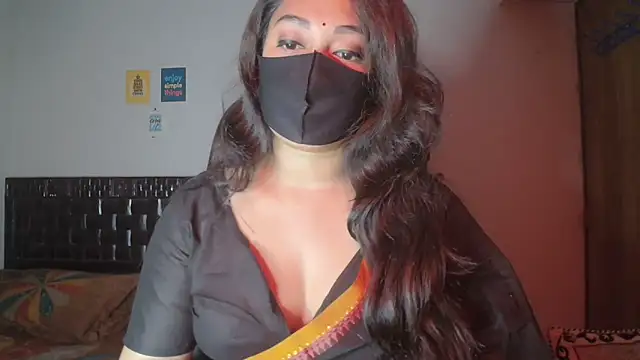 Most-Beautiful-Queen online show from 11/12/25, 07:35