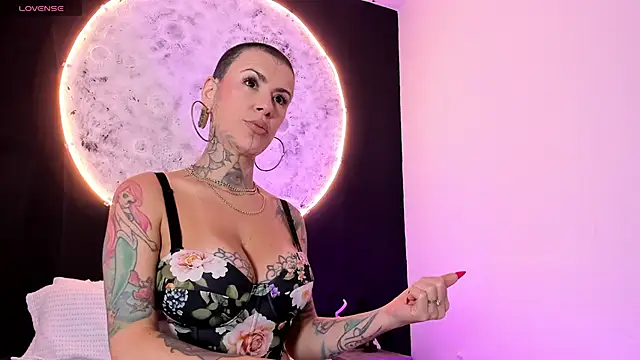 GinebraaFox  online show from 03/06/25, 02:29