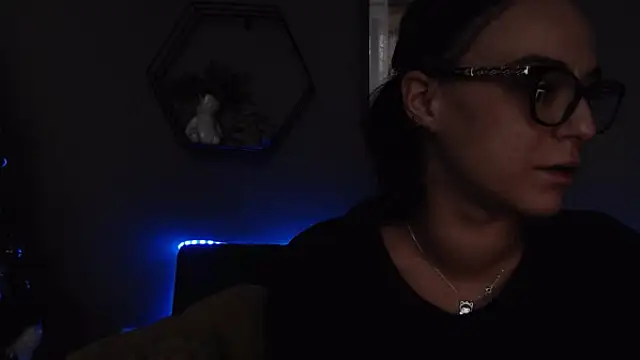 Snapshot of IzabelllNoir chatting on 01/14/25, 09:13 IzabelllNoir online show from 01/14/25, 09:13