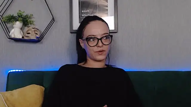 Snapshot of IzabelllNoir chatting on 01/14/25, 12:14 IzabelllNoir online show from 01/14/25, 12:14