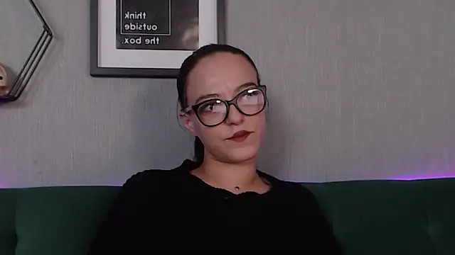 Snapshot of IzabelllNoir chatting on 02/01/25, 04:00 IzabelllNoir online show from 02/01/25, 04:00