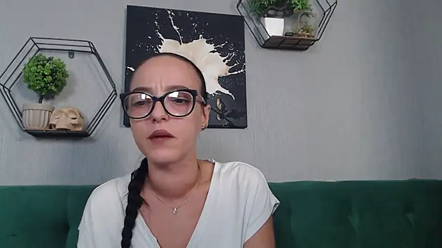 Snapshot of IzabelllNoir chatting on 09/26/25, 11:03 IzabelllNoir online show from 09/26/25, 11:03
