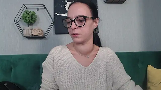 Snapshot of IzabelllNoir chatting on 10/07/25, 07:16 IzabelllNoir online show from 10/07/25, 07:16