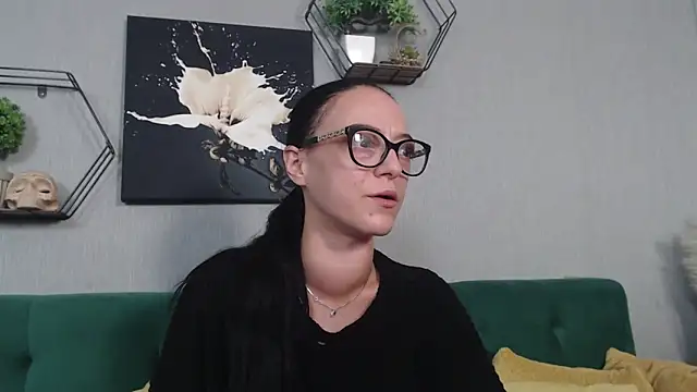 Snapshot of IzabelllNoir chatting on 10/08/25, 11:41 IzabelllNoir online show from 10/08/25, 11:41
