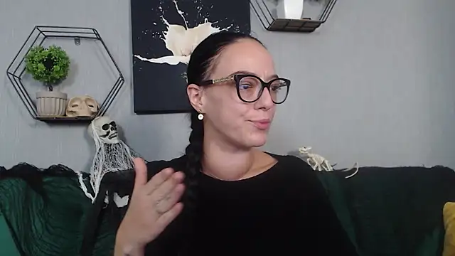 Snapshot of IzabelllNoir chatting on 10/16/25, 11:22 IzabelllNoir online show from 10/16/25, 11:22