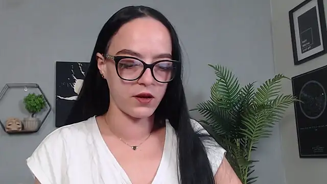 IzabelllNoir online show from 04/22/26, 10:17